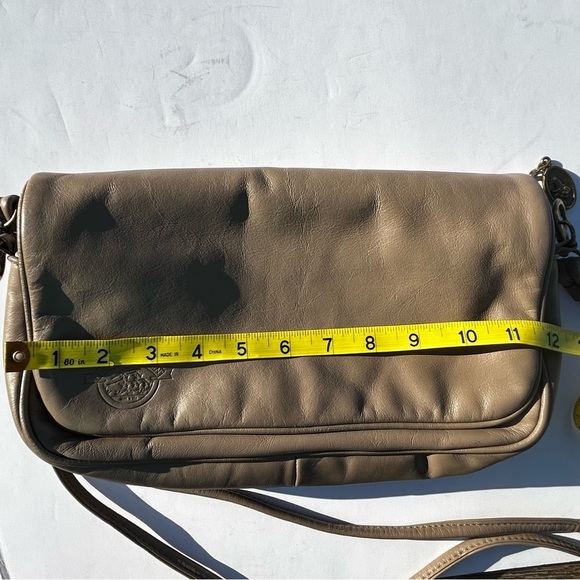 Stone Mountain USA Vintage Taupe Soft Leather Shoulder Bag Magnetic Flap Closure - Picture 13 of 14